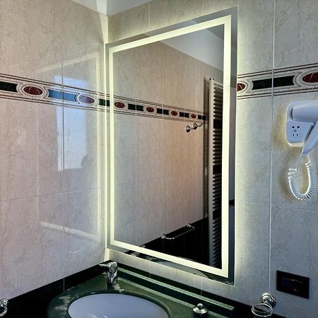 Appartamenti Leone - Vista Mare - Pet Friendly Rimini Luaran gambar