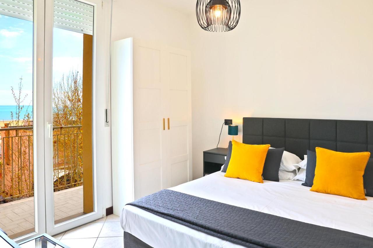 Appartamenti Leone - Vista Mare - Pet Friendly Rimini Luaran gambar
