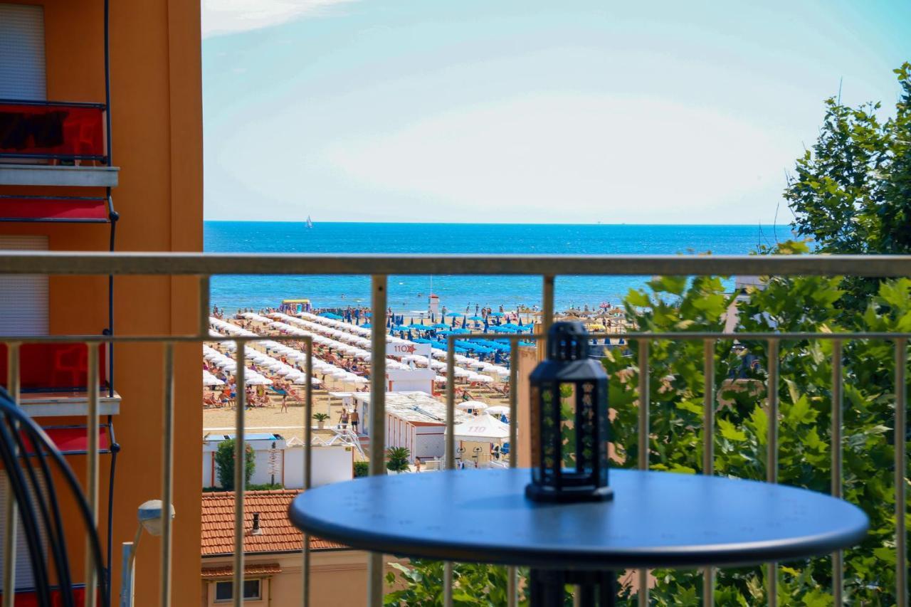 Appartamenti Leone - Vista Mare - Pet Friendly Rimini Luaran gambar